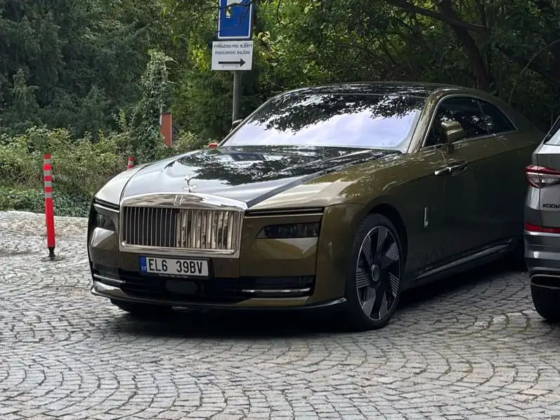 Rolls-Royce Spectre (2023) spotted in Brno, Czechia