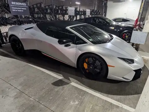 Lamborghini Huracán Performante spotted in Boston