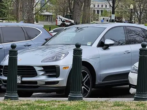 Porsche Macan spotted in Washington