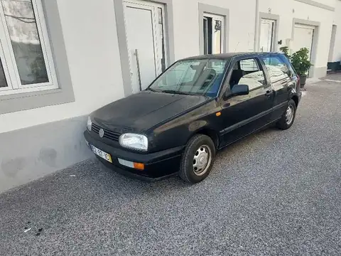 Volkswagen Golf spotted in Leiria
