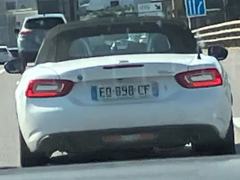 Fiat 124 Spider spotted in Kartuzy