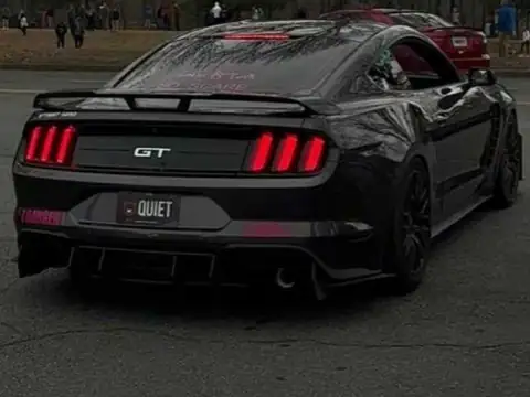 Ford Mustang GT (2018) spotted in Barueri, Brazil