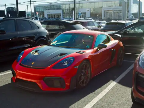 Porsche 718 Cayman GT4 (2020) spotted in Halifax, Canada