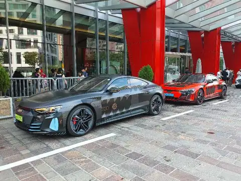 Audi e-tron GT (2022) spotted in Seoul, South Korea