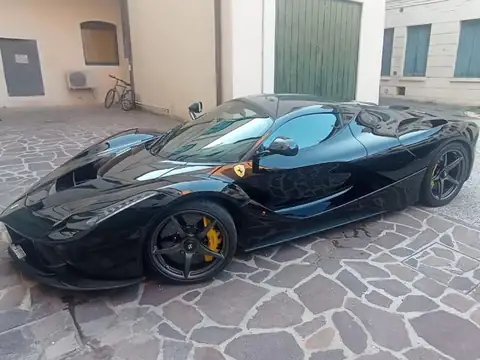 Ferrari LaFerrari (2015) spotted in Padua, Italy