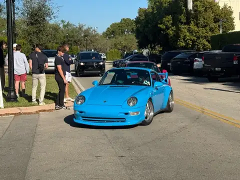 Porsche 993 GT2 (1995) spotted in Miami, United States