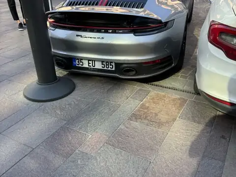 Porsche 911 Carrera 4S (2021) spotted in İzmir, Turkey