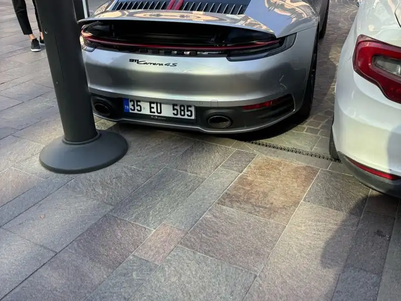 Porsche 911 Carrera 4S spotted in İzmir