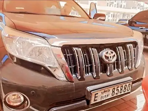 Toyota Land Cruiser (2016) spotted in Dubai, United Arab Emirates