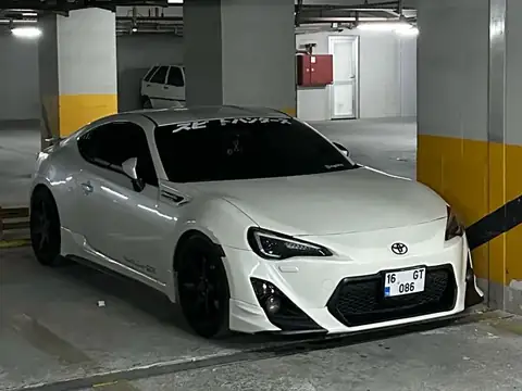 Toyota GT86 (2012) spotted in Konya, Turkey