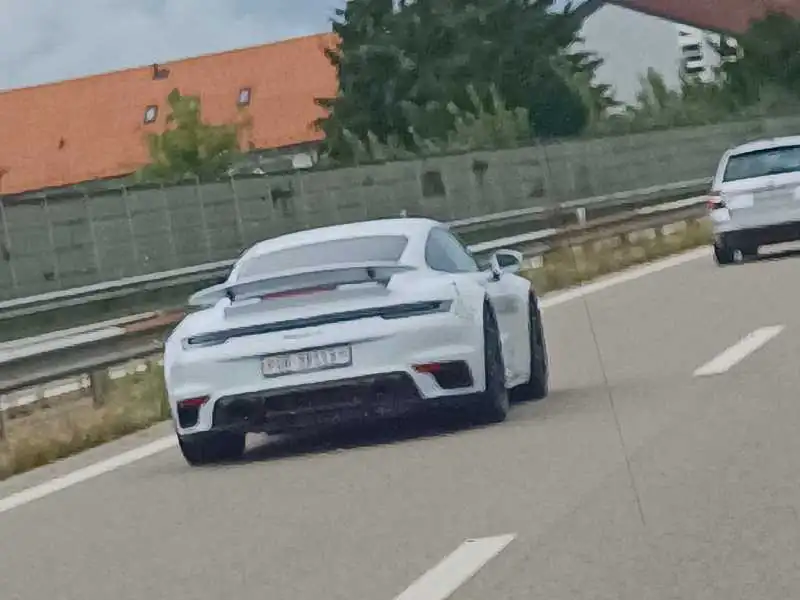 Porsche 911 Turbo S spotted in Jona