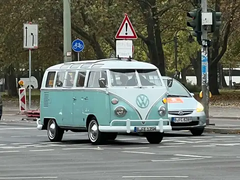 Volkswagen Type 2 spotted in Berlin