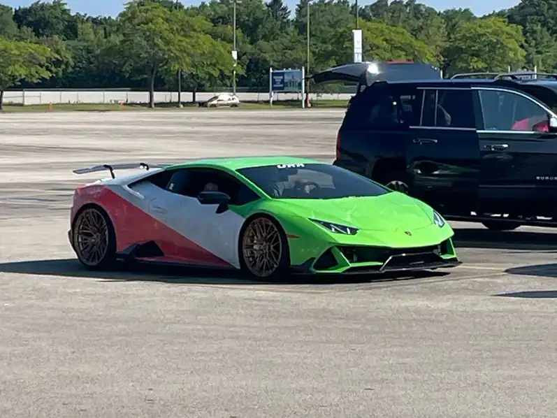 Lamborghini Huracán spotted in Waukegan