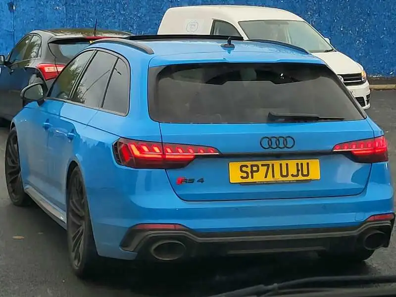 Audi RS4 (2021) spotted in Dundee, United Kingdom