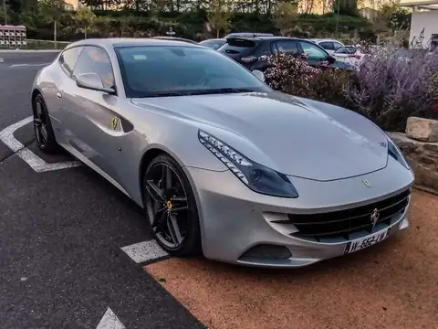 Ferrari FF (2013) spotted in Alès, France