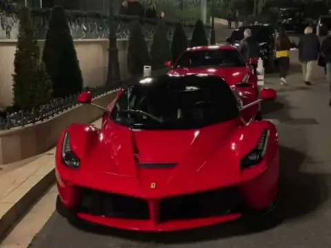 Ferrari LaFerrari spotted in Bern