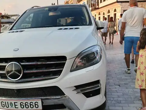Mercedes-Benz ML 63 AMG spotted in Lárisa
