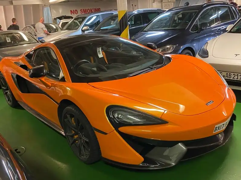 McLaren 570S (2017) spotted in Rotterdam, The Netherlands