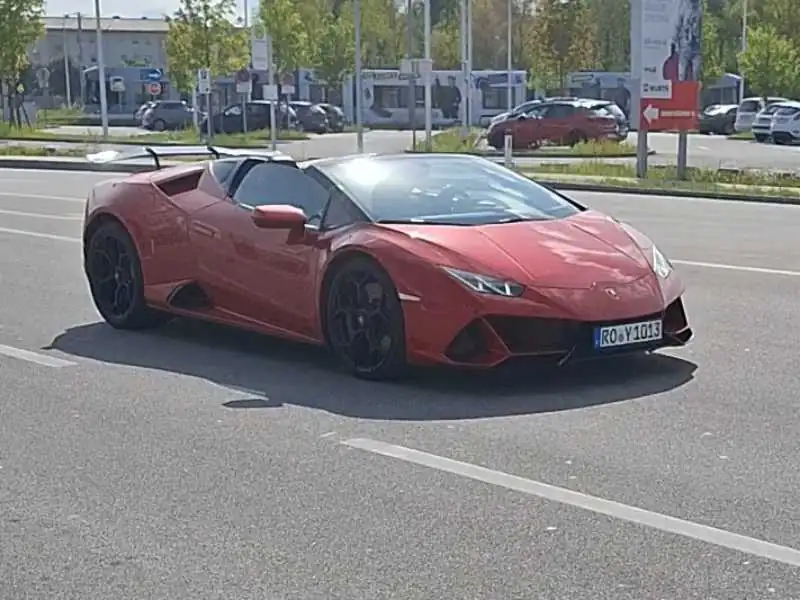 Lamborghini Huracán EVO Spyder (2021) spotted in Linz, Austria