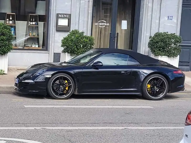 Porsche 911 Cabriolet spotted in Roanne