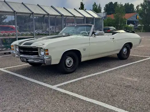 Chevrolet Chevelle SS Convertible (1971) spotted in Espoo, Finland