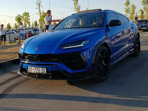 Lamborghini Urus (2021) spotted in Pristina, Kosovo