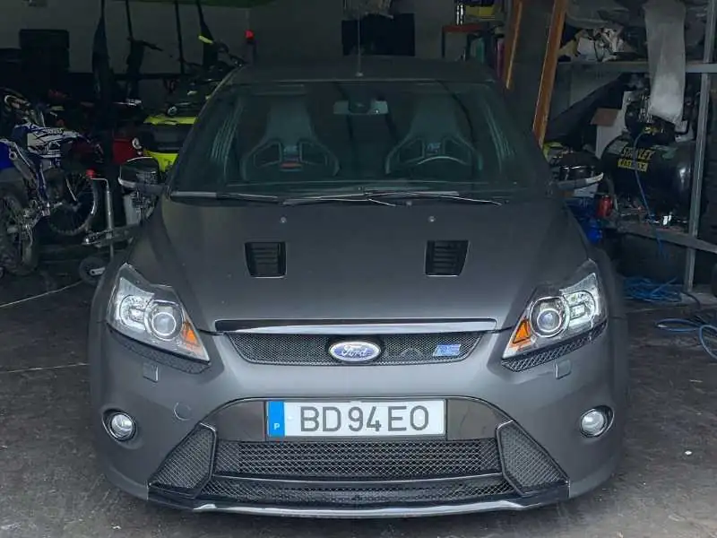Ford Focus RS (2009) spotted in Braga, Portugal