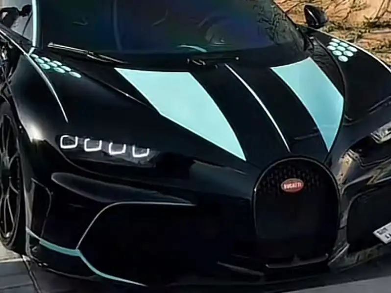 Bugatti Chiron (2021) spotted in Québec, Canada