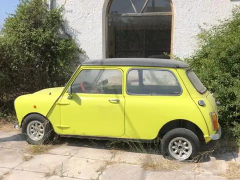 Mini Cooper spotted in Piraeus