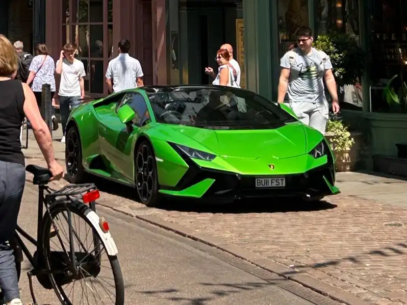 Lamborghini Huracán Sterrato spotted in Cambridge