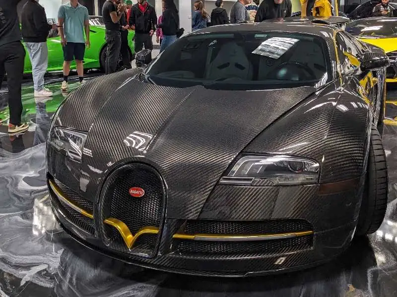 Bugatti Veyron (2015) spotted in Lincoln, United States