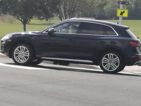Audi Q5 (2020) spotted in Randall, United States