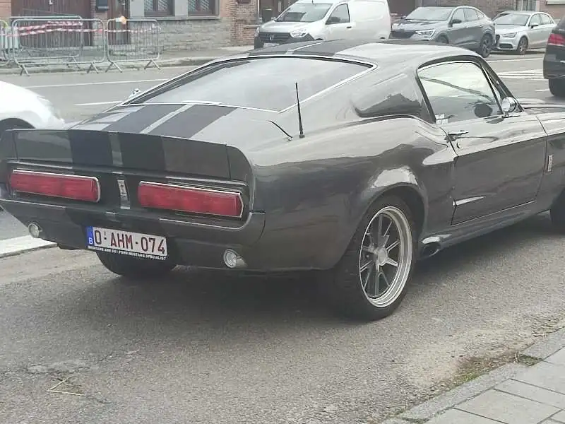 Ford Mustang spotted in La Louvière