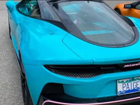 McLaren 720S (2023) spotted in Calgary, Canada