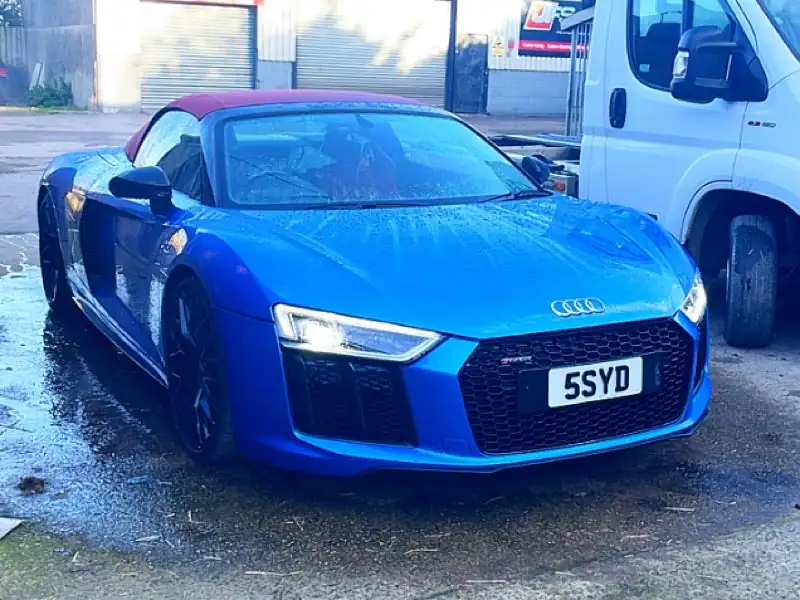 Audi R8 Spyder (2018) spotted in Leeds, United Kingdom