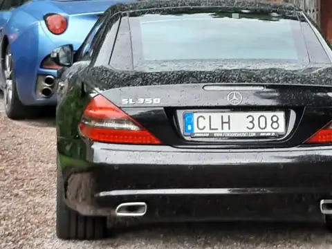 Mercedes-Benz SL 350 (2005) spotted in Örebro, Sweden