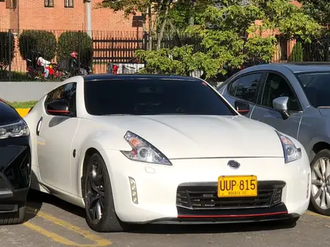 Nissan 370Z (2018) spotted in Bogotá, Colombia