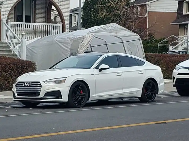Audi S5 Sportback (2021) spotted in Montréal, Canada