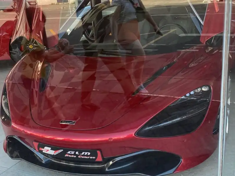 McLaren 720S (2017) spotted in Toulouse, France