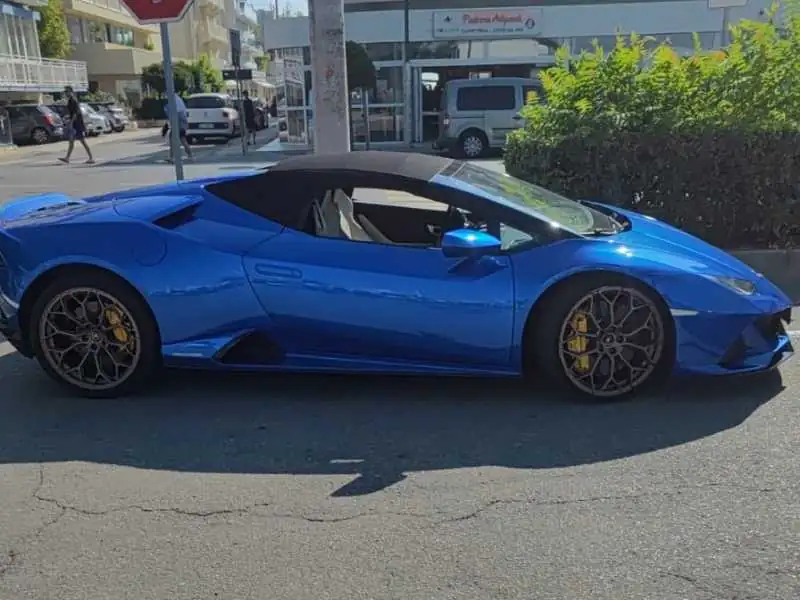 Lamborghini Huracán EVO (2022) spotted in Rimini, Italy