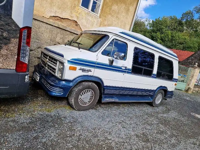 Chevrolet Van (1990) spotted in Kladno, Czechia