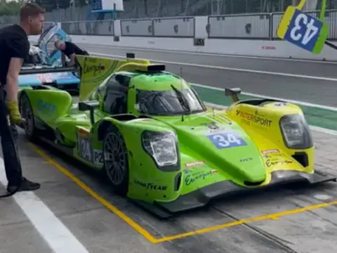 Lola B12/60 (2013) spotted in Seoul, South Korea