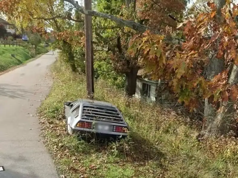 DeLorean DMC-12 (1981) spotted in Sun Valley, United States