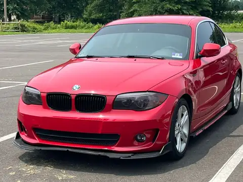BMW 1 Series (2011) spotted in Philadelphia, United States
