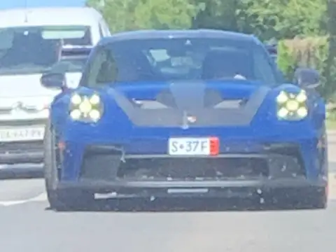 Porsche 918 Spyder spotted in Saint-Quentin