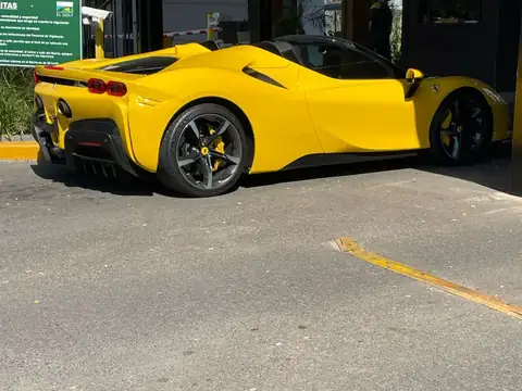 Ferrari LaFerrari (2013) spotted in José C. Paz, Argentina