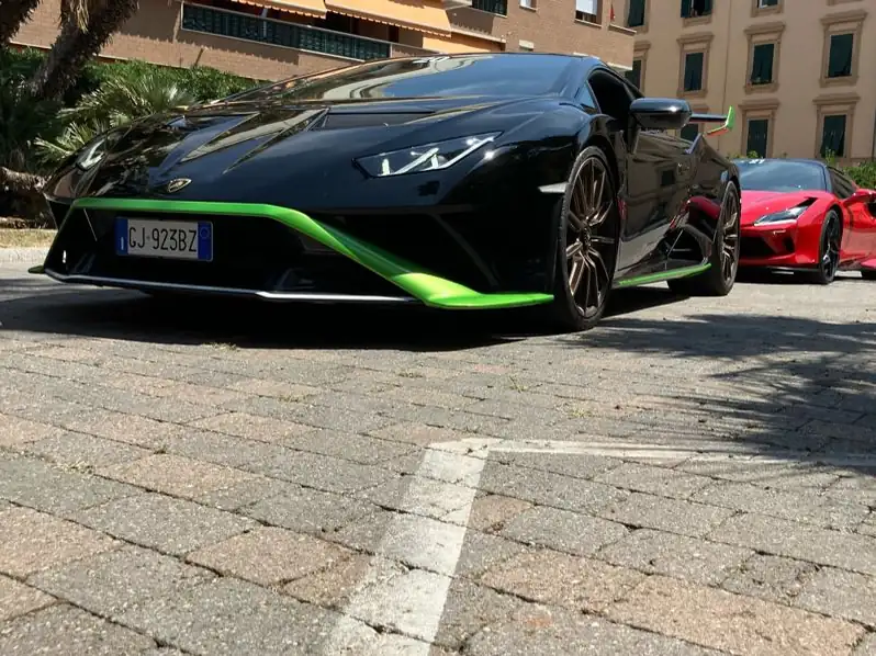 Lamborghini Huracán Performante spotted in Livorno