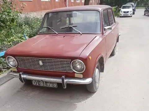 Lada 1300 (1970) spotted in Ternopil, Ukraine