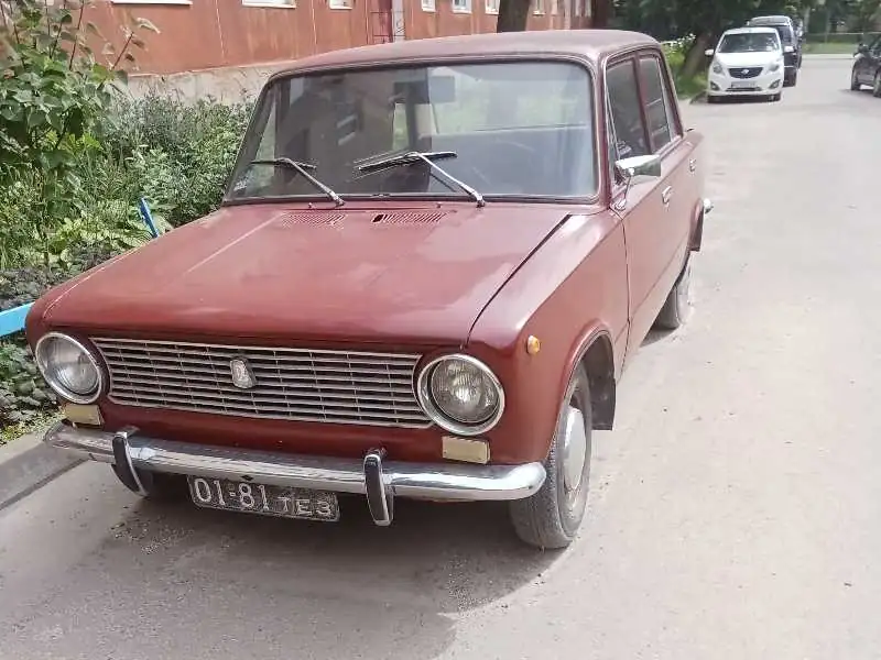 Lada 1300 (1970) spotted in Ternopil, Ukraine