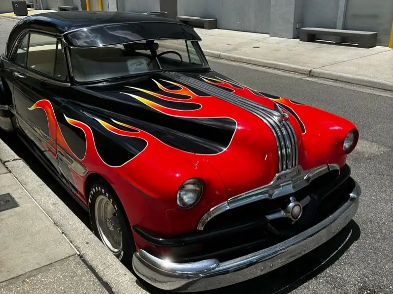 Pontiac Chieftain (1953) spotted in Orlando, United States